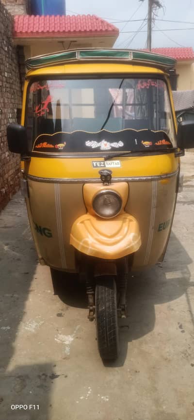 2025 model hai 150000 nagad de aur lejao riksha
