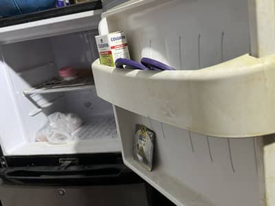 Orient frige compressor isshu