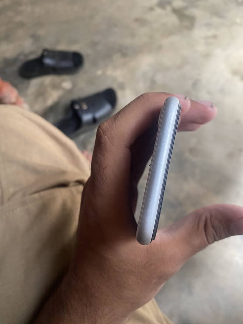Apple iPhone SE 4
