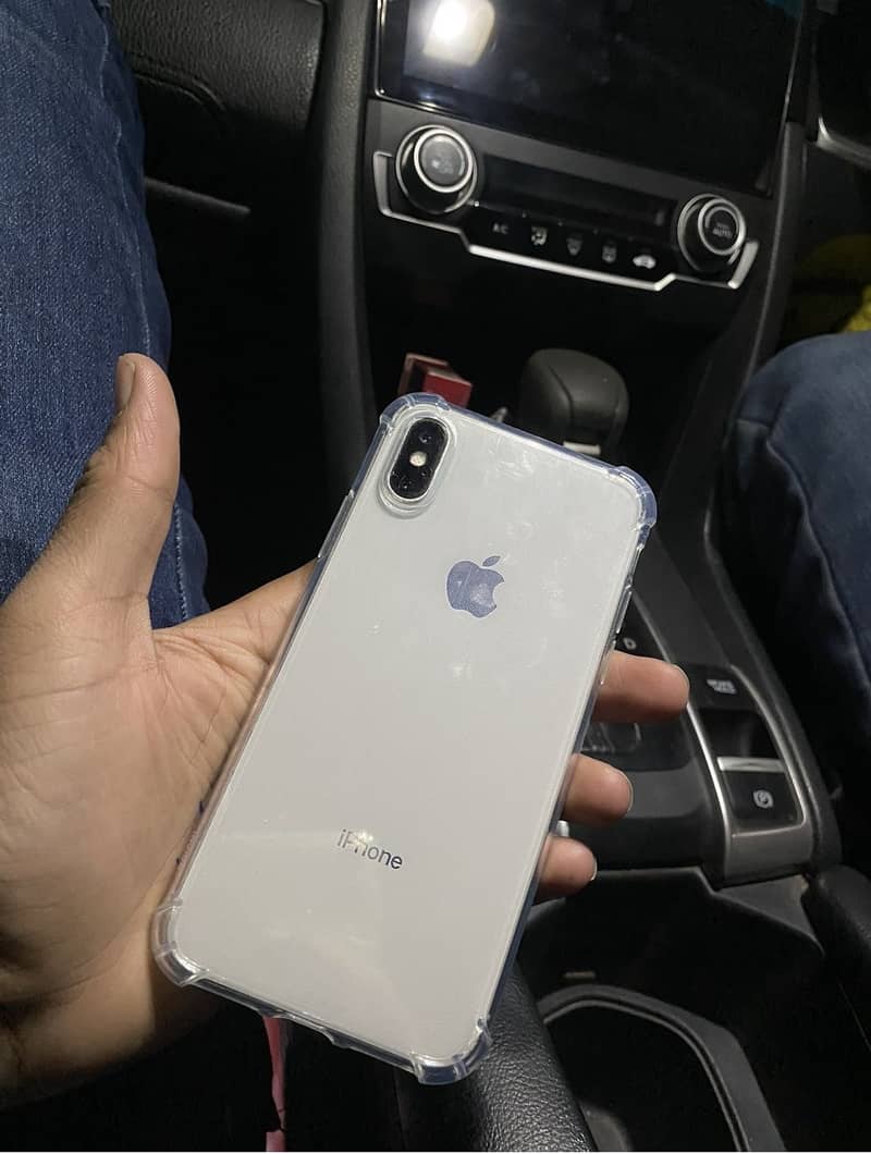 Apple iPhone X 0