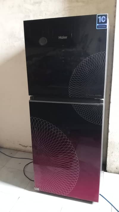 only used for 3 months bilkul new hai abi tk shopr b ni utry