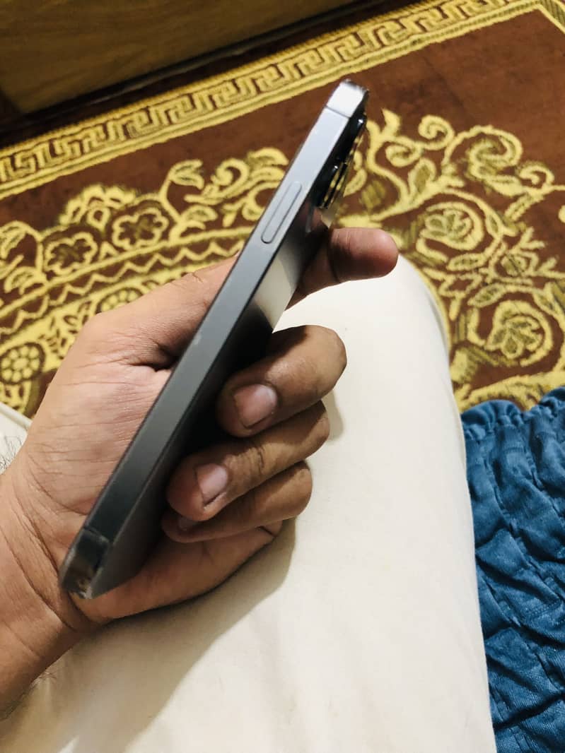 Apple iPhone 12 Pro 7