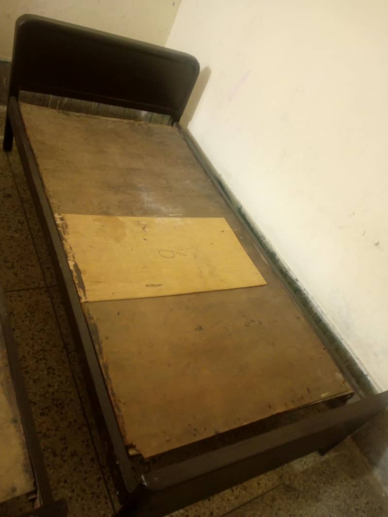 single  Beds 8
