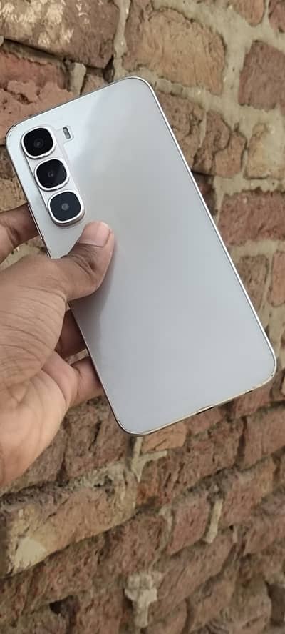 Infinix Hot 60 Pro | 8+8GB RAM | 128GB Storage |  10/10 Condition | Bo