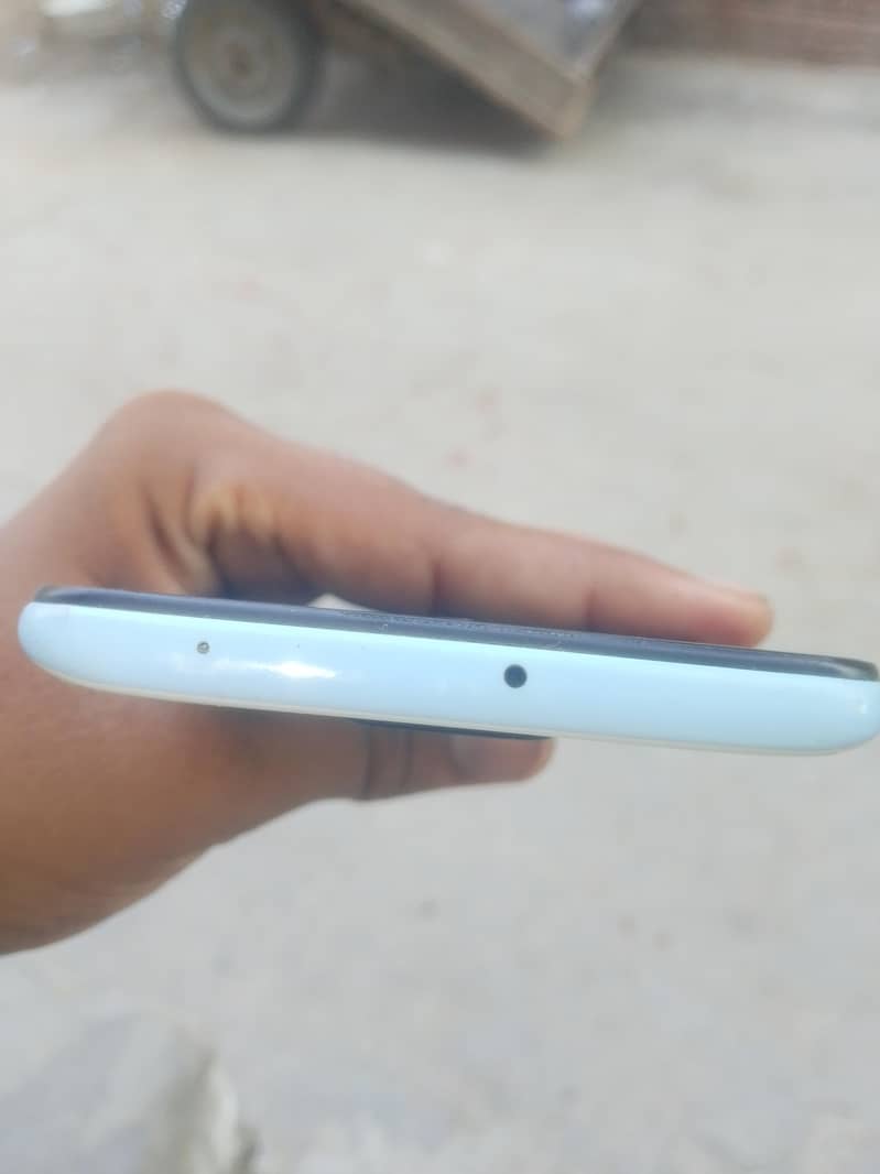 Xiaomi Redmi Note 9 4