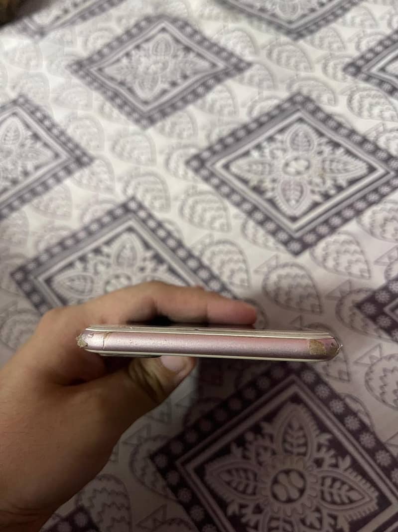 Apple iPhone 7 Plus 1