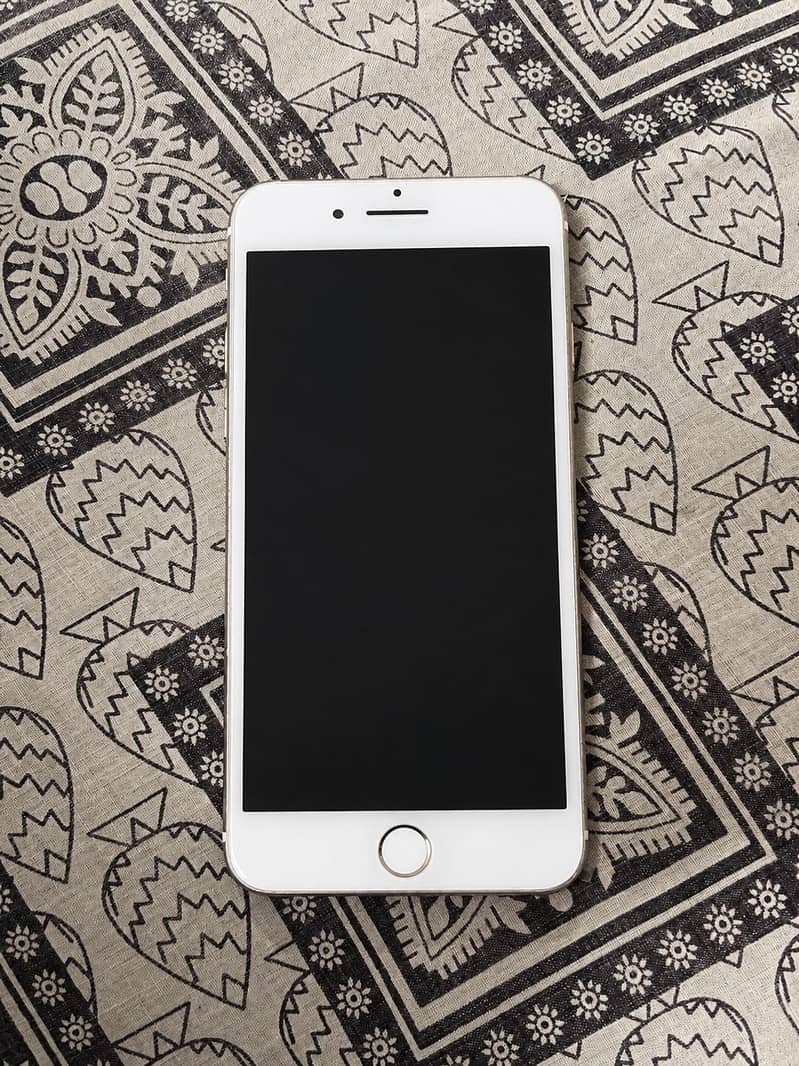 Apple iPhone 7 Plus 5