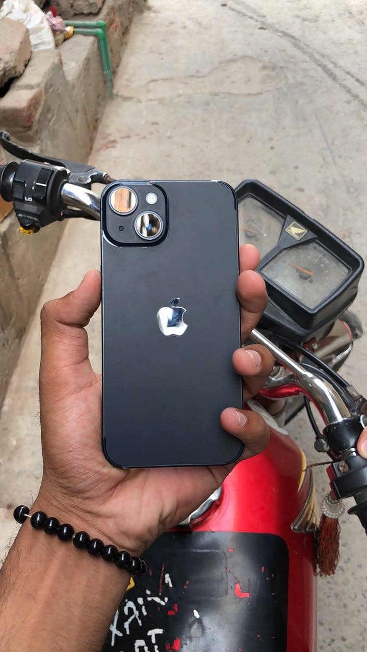 Apple iPhone 14 2