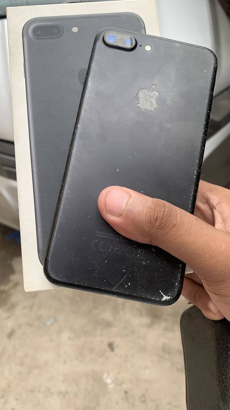 Apple iPhone 7 Plus 1