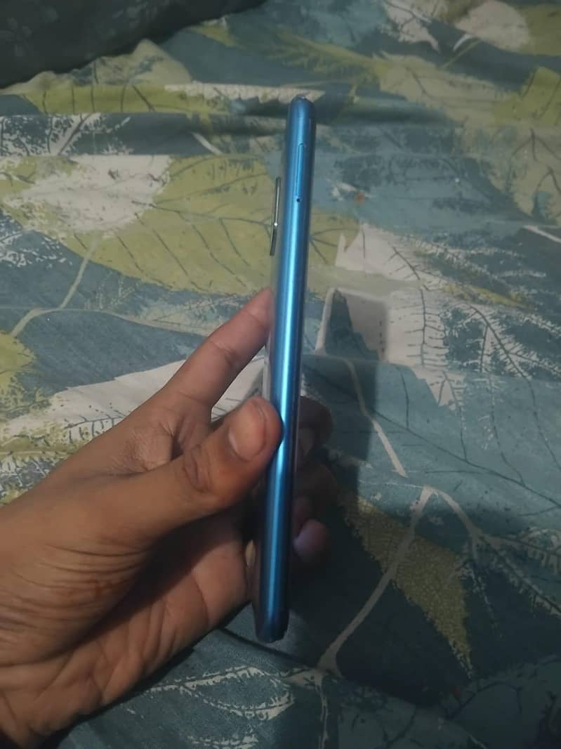OPPO A16e 1
