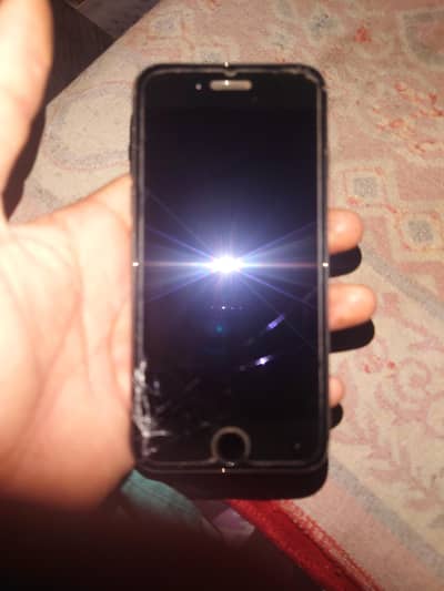 Apple iPhone 7 on ni ho rha whatsap 03249775018