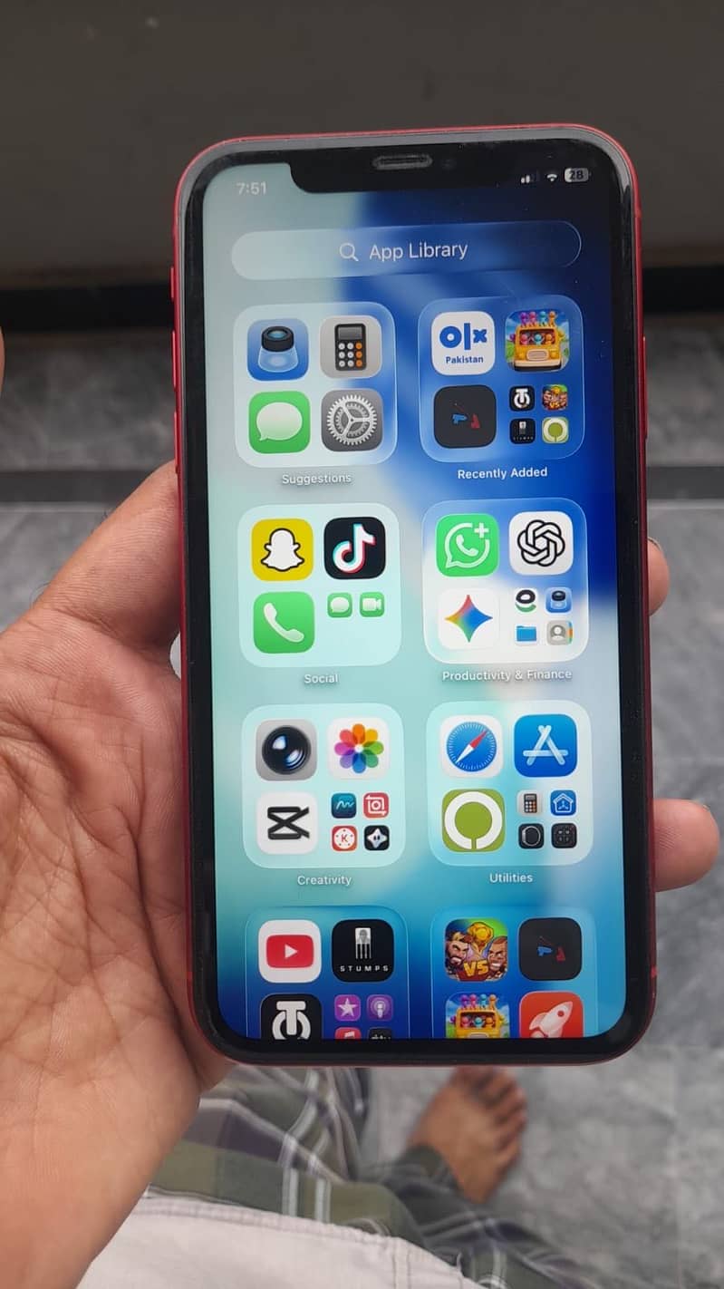 Apple iPhone 11 4