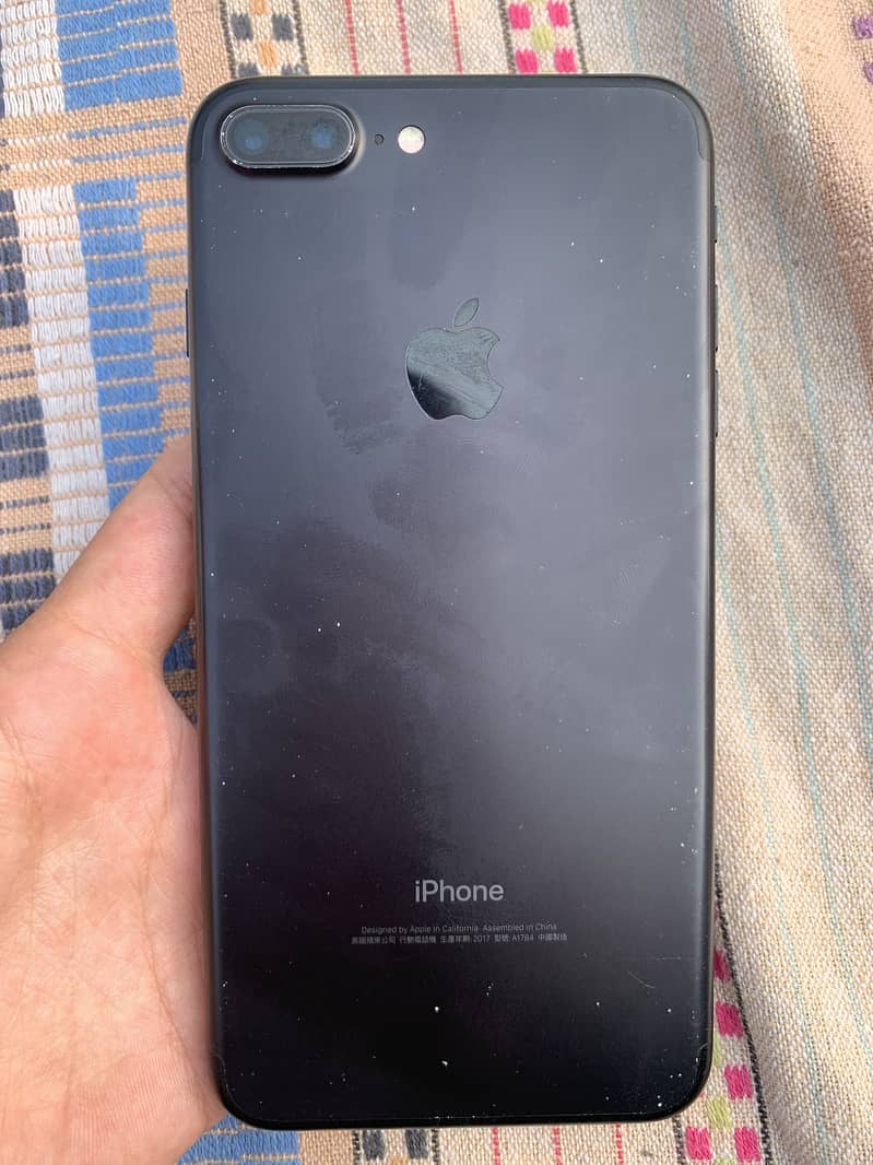 Apple iPhone 7 Plus 2