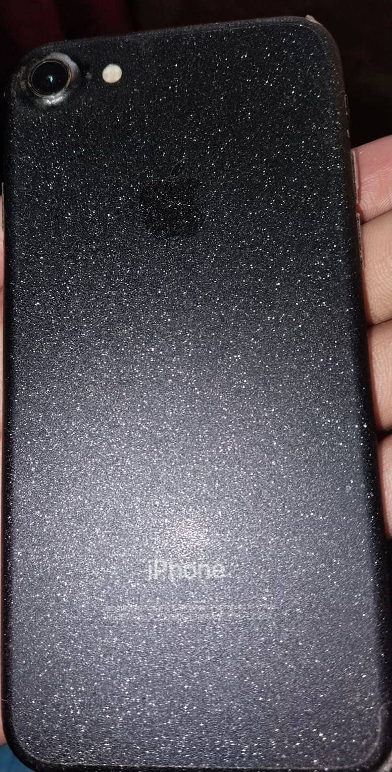 Apple iPhone 7 1