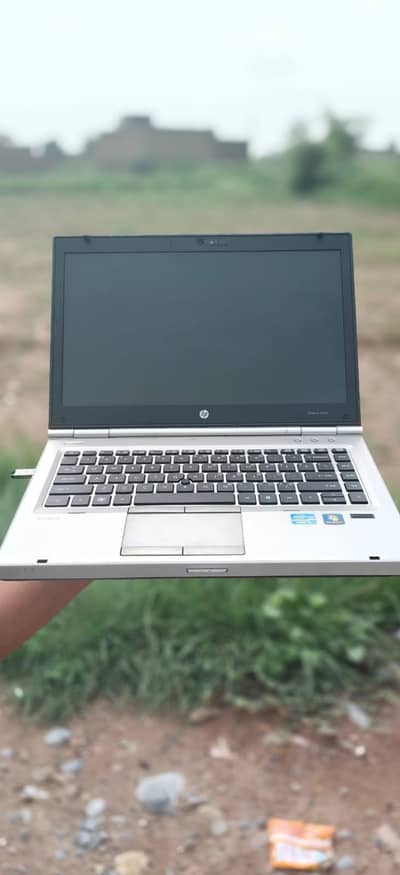 Hp brand core i5 2Gen,4 gb ram 128 ssd, and 320 gb hdd,