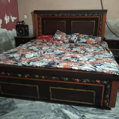 bed sets is very godd with out metrees