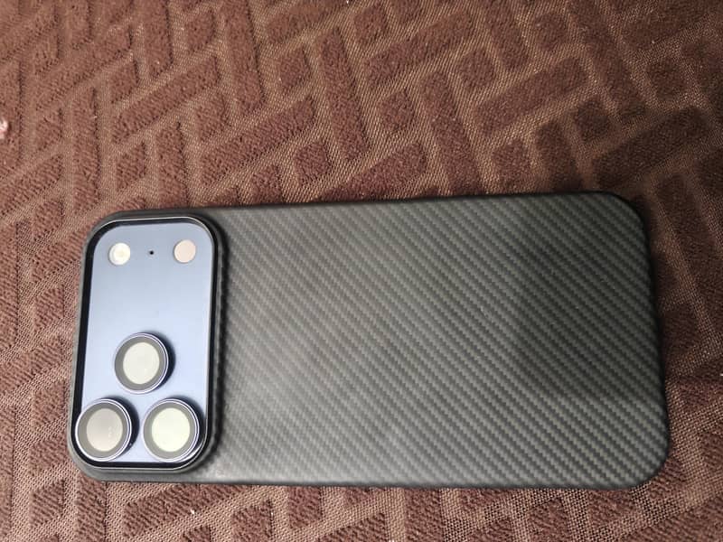Apple iPhone 17 Pro Max 2