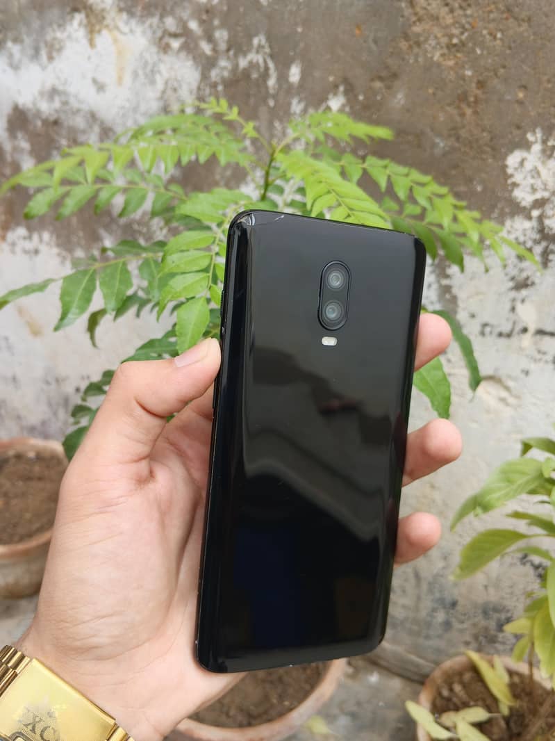 One Plus 6T 4