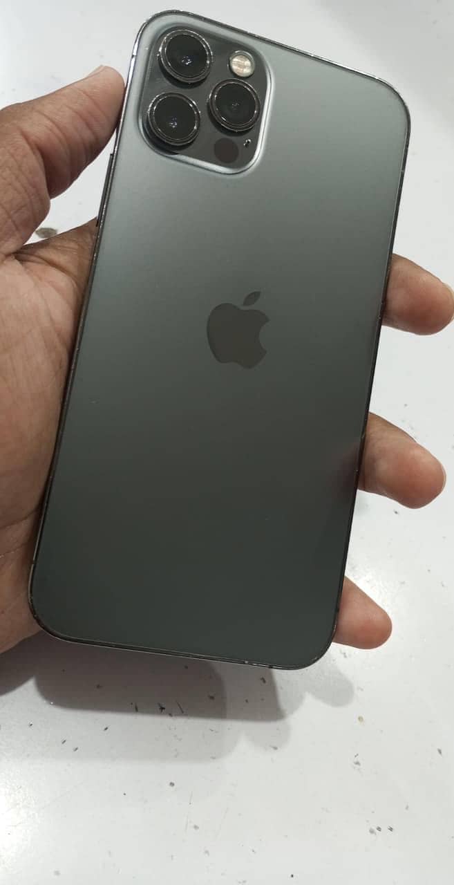 Apple iPhone 12 Pro 1