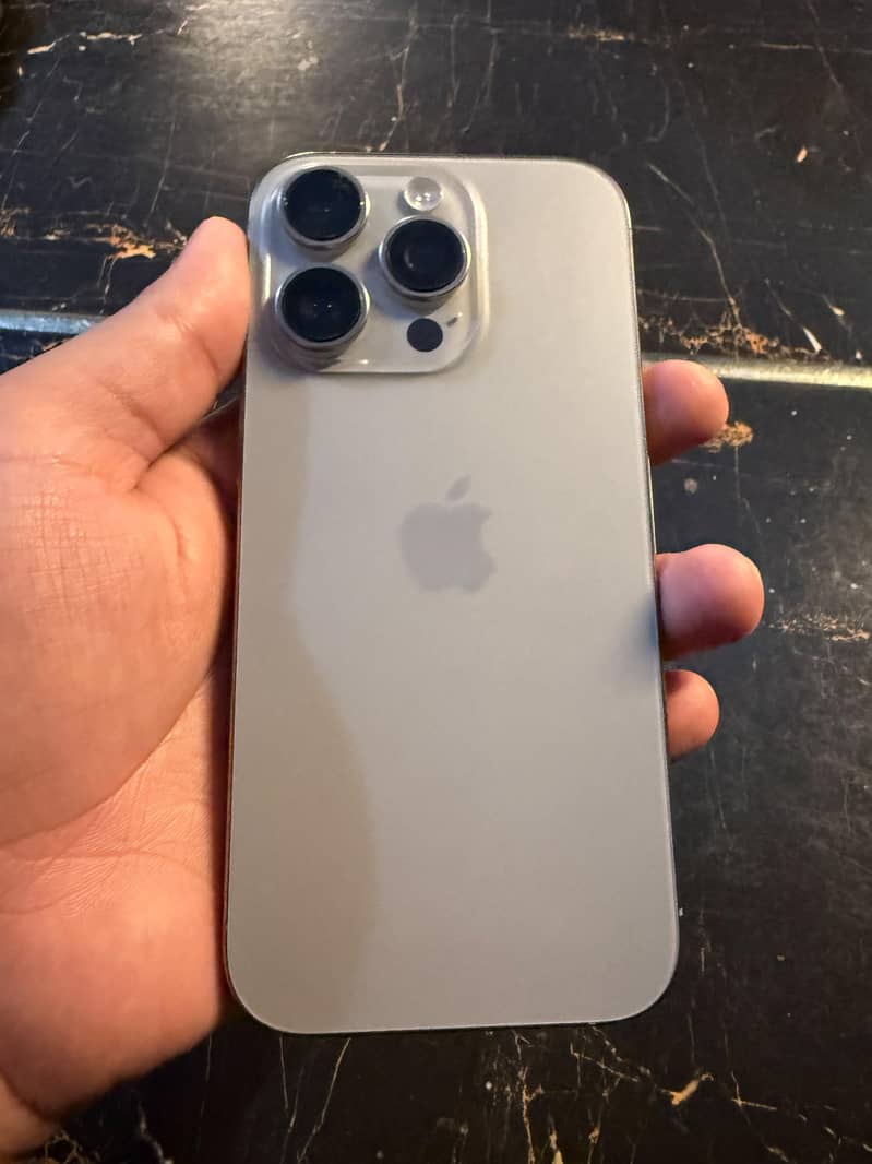 Apple iPhone 16 Pro 5
