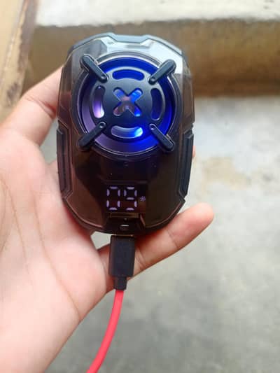 Memo DL16 Mobile Phone Cooling Fan / Gaming Radiator (10/10 Condition)