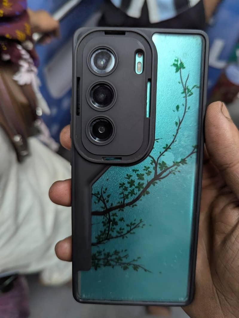 Tecno CAMON 40 Pro 3