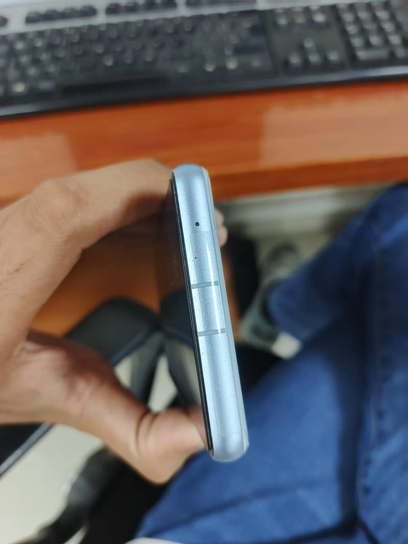 Google Pixel 7a(With Box) 2