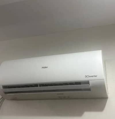 Haier 1.5 ton AC DC