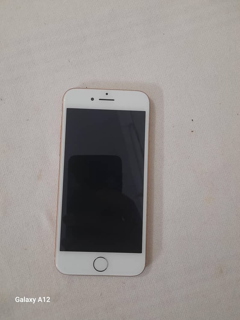 Apple iPhone 8 0