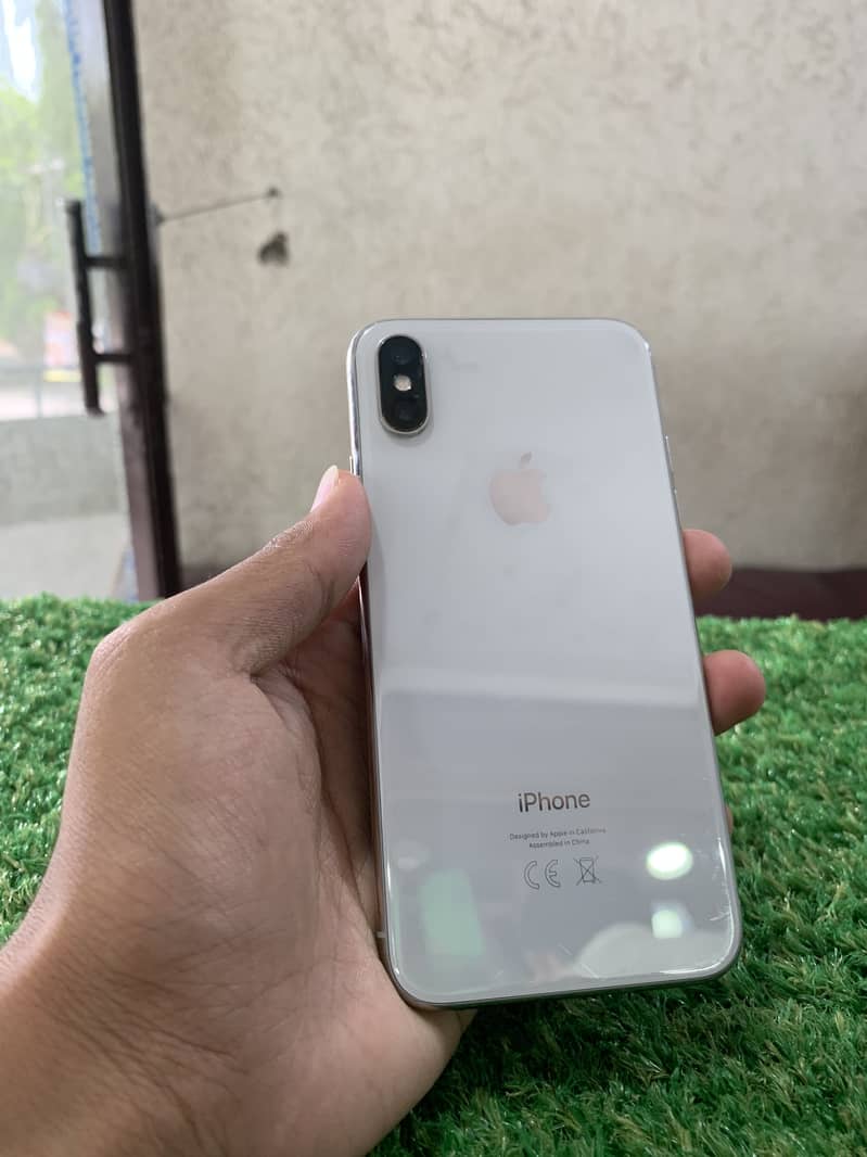 Apple iPhone X 6