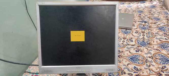 Belinea LCD with Adjustable Stand