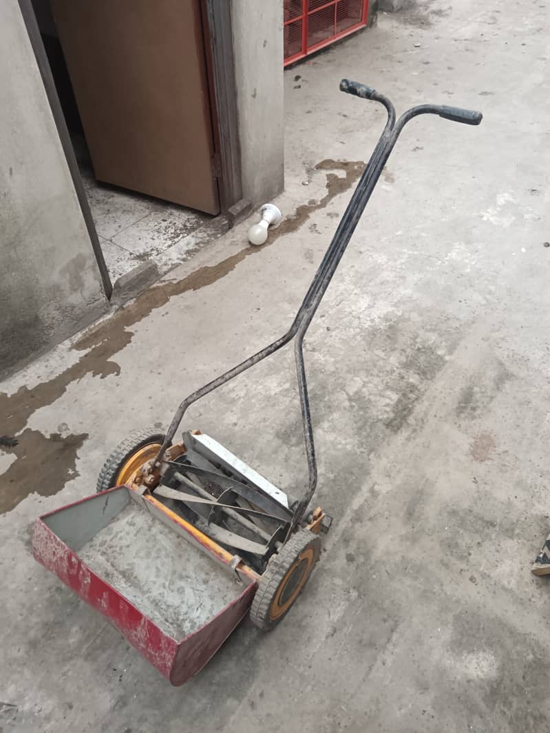 Grass cutting machine 1