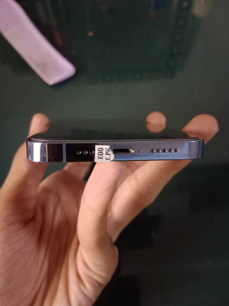 Apple iPhone 13 Pro 0