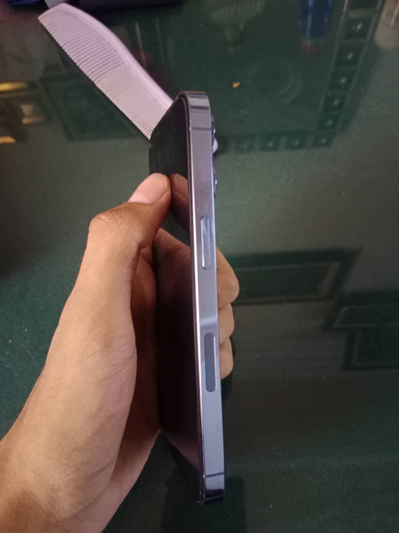 Apple iPhone 13 Pro 1