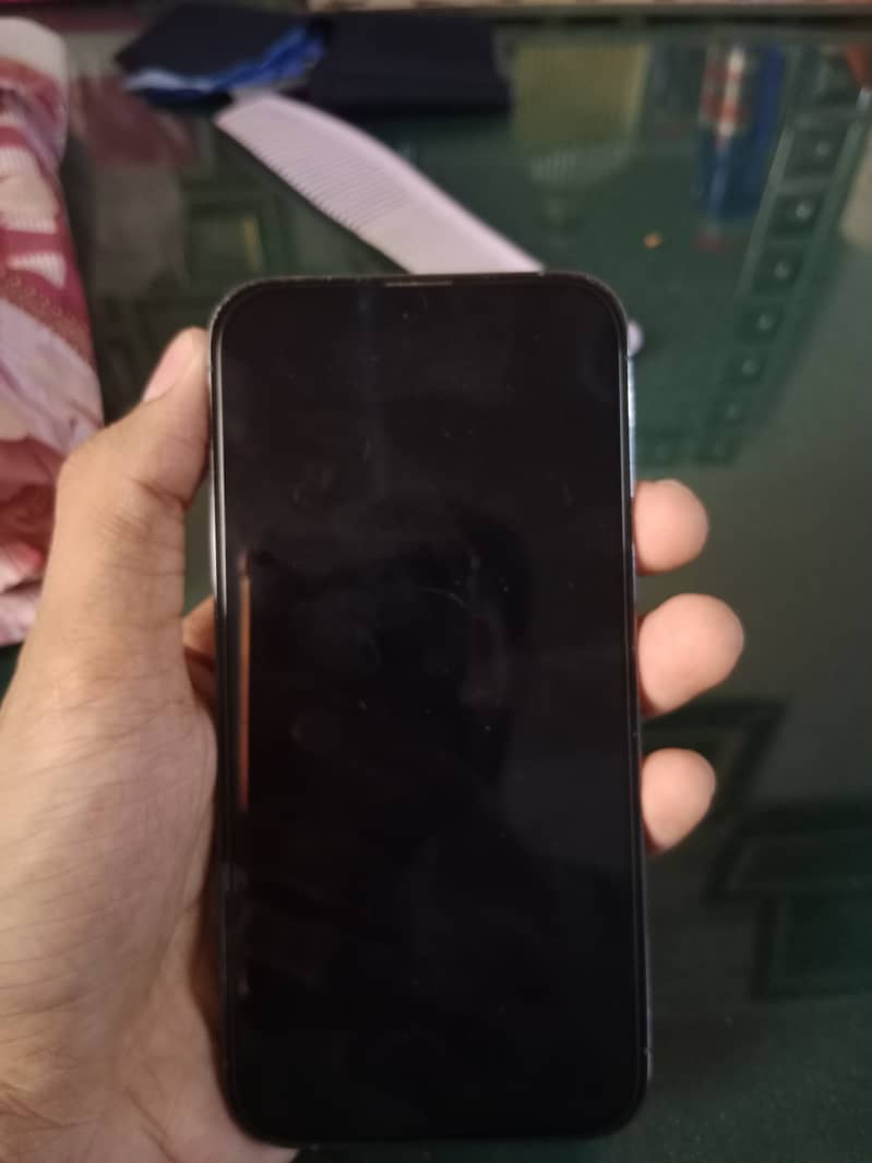Apple iPhone 13 Pro 2