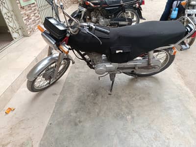 Honda Cg 125 karachi no 2018