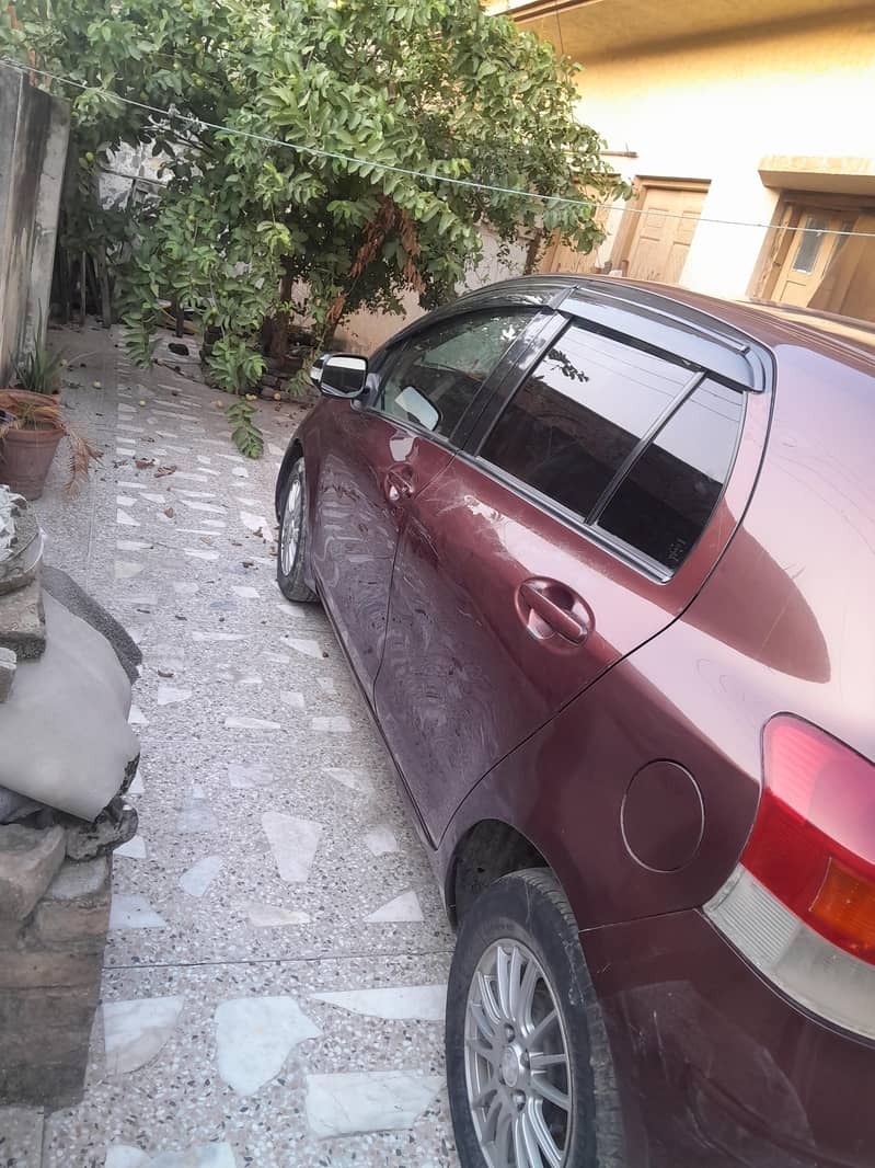 vitz 2010 2