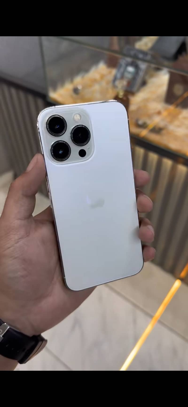 Apple iPhone 13 Pro 2