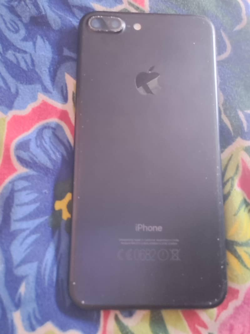 Apple iPhone 7 Plus 1