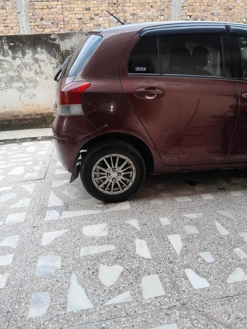 vitz 2010 5