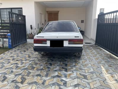 Nissan Sunny 1989