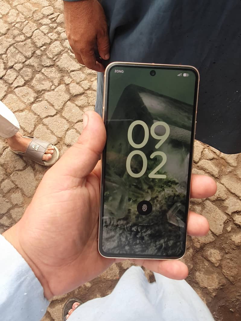 Google Pixel 8 1