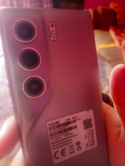 Tecno CAMON 40 Pro