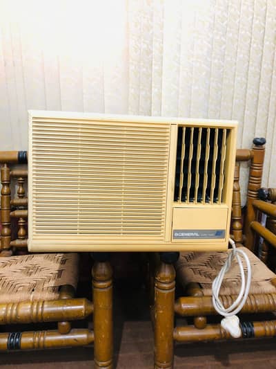 General 1 Ton AC