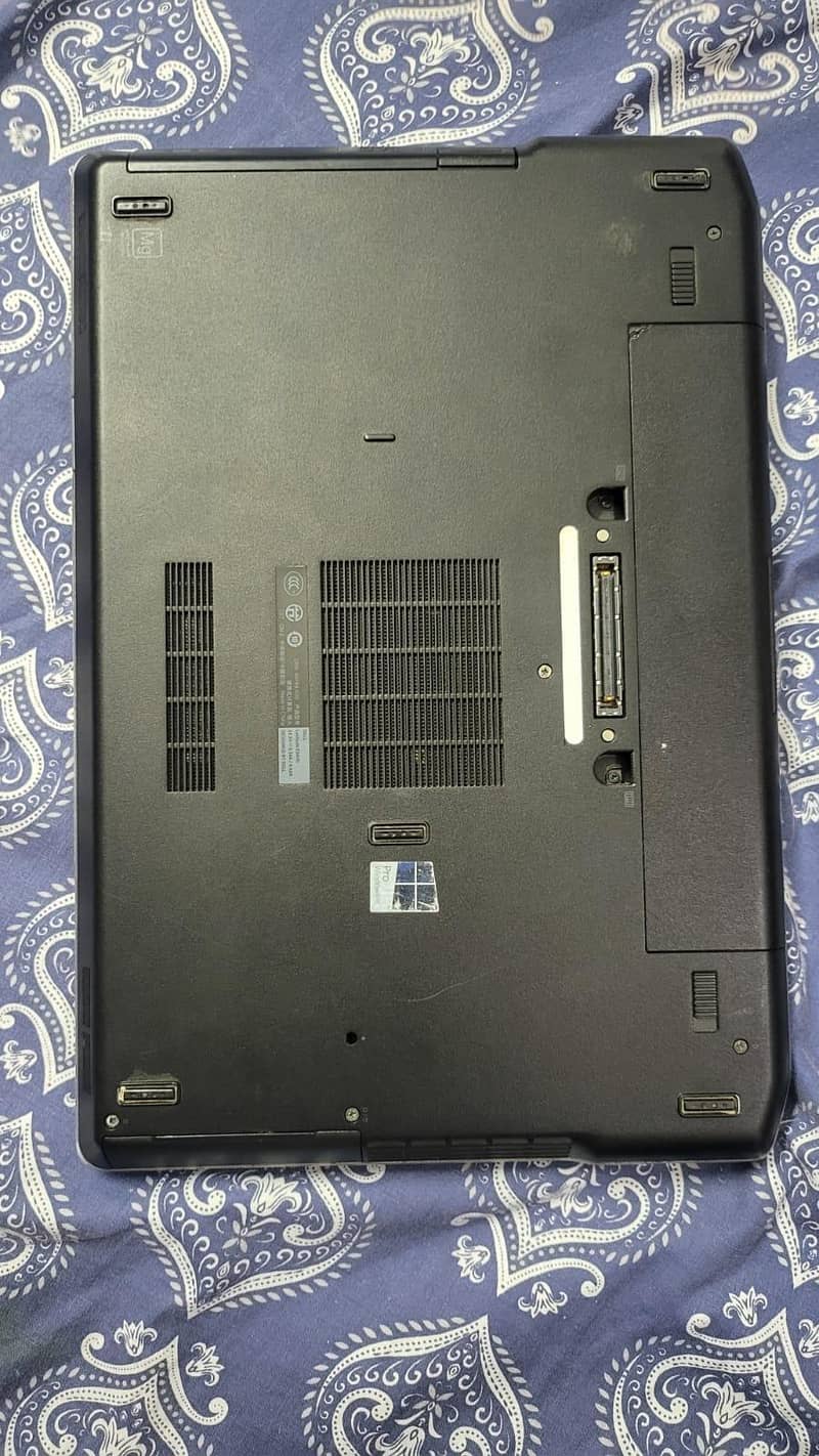 Dell Latitude E6430 1
