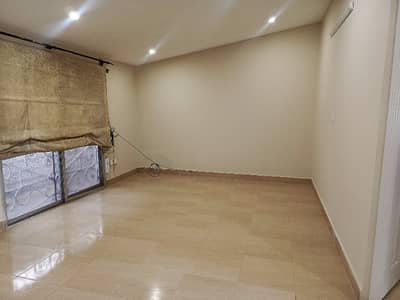 Maintained Awami Villa For Sale