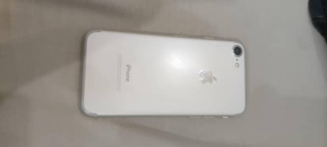 Apple iPhone 7