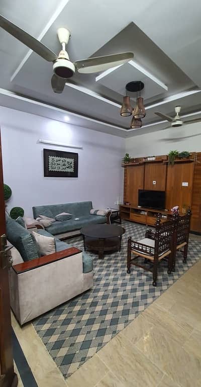8 MARLA 3 YEAR OLD HOUSE (NEW CONDITION) FOR SALE IN A BLOCK FT