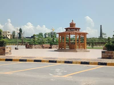 8 MARLA SHORT CORNER PLOT FOR SALE IN B BLOCK FT
