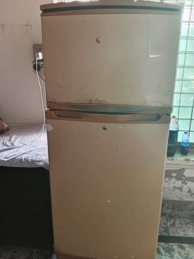 Fridge waves in best cooling condition for sale